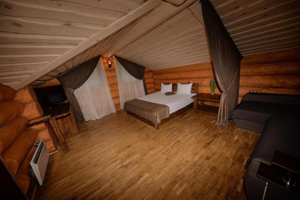 Resort Stariy Prud Pylypovychi Buitenkant foto