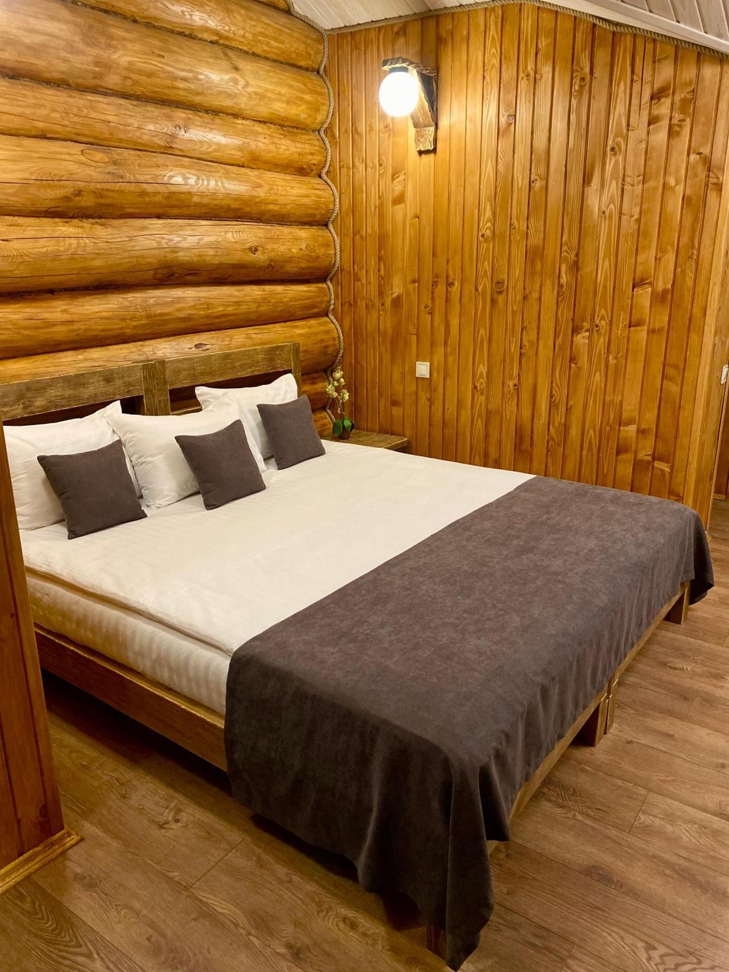 Resort Stariy Prud Pylypovychi Buitenkant foto