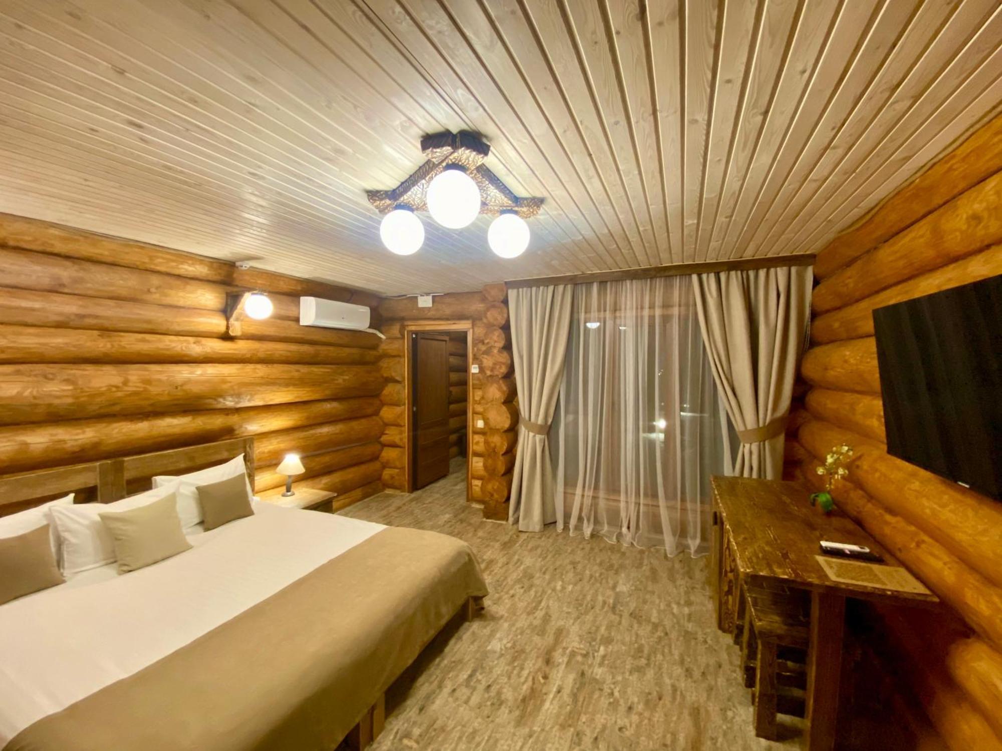 Resort Stariy Prud Pylypovychi Buitenkant foto