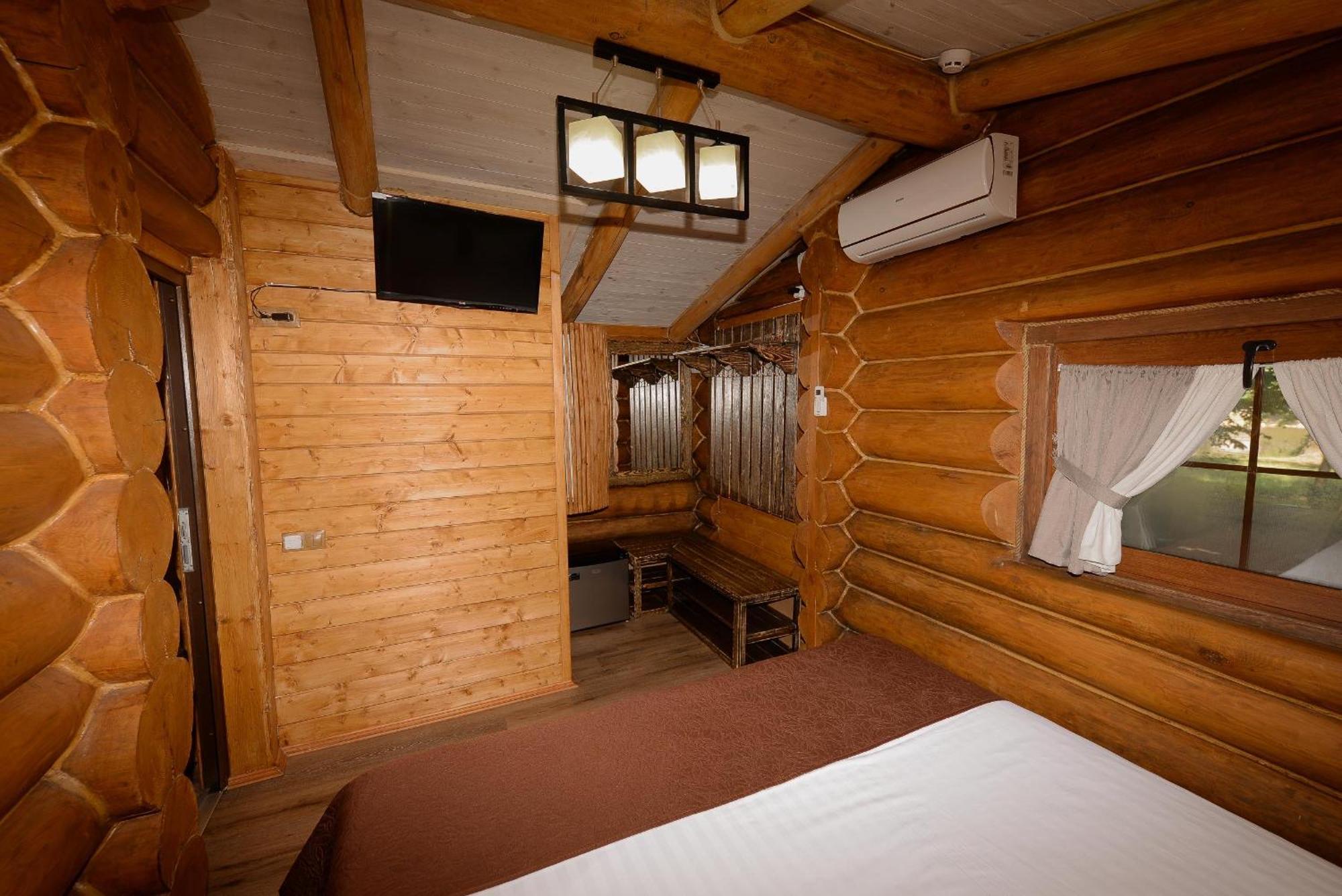 Resort Stariy Prud Pylypovychi Buitenkant foto