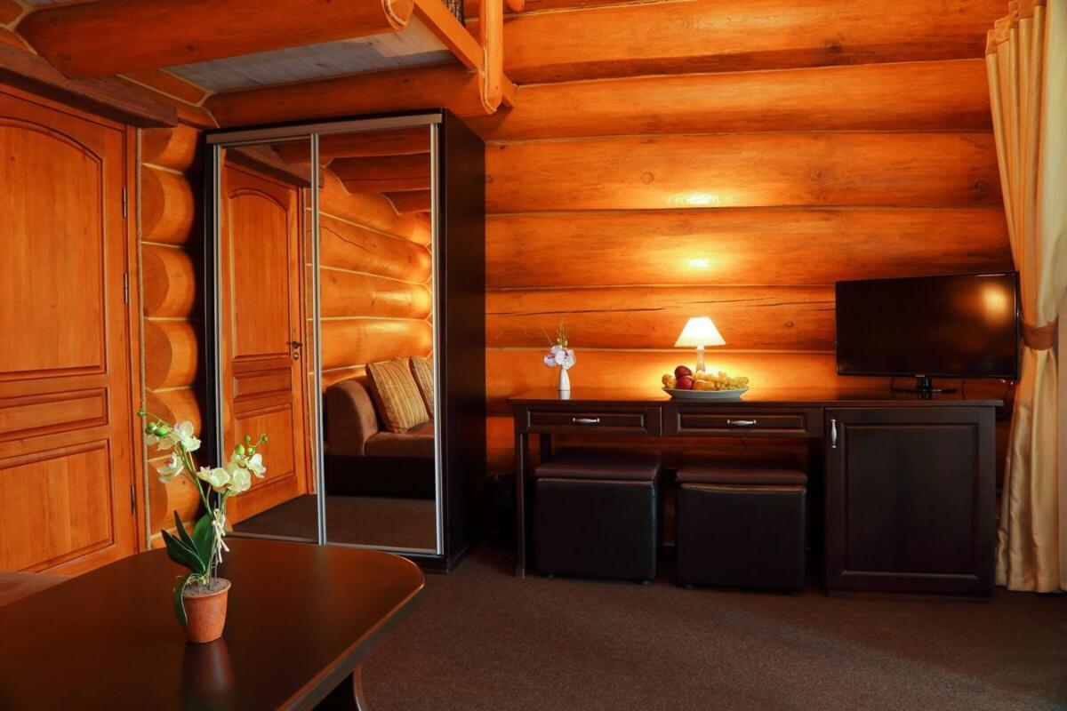 Resort Stariy Prud Pylypovychi Buitenkant foto