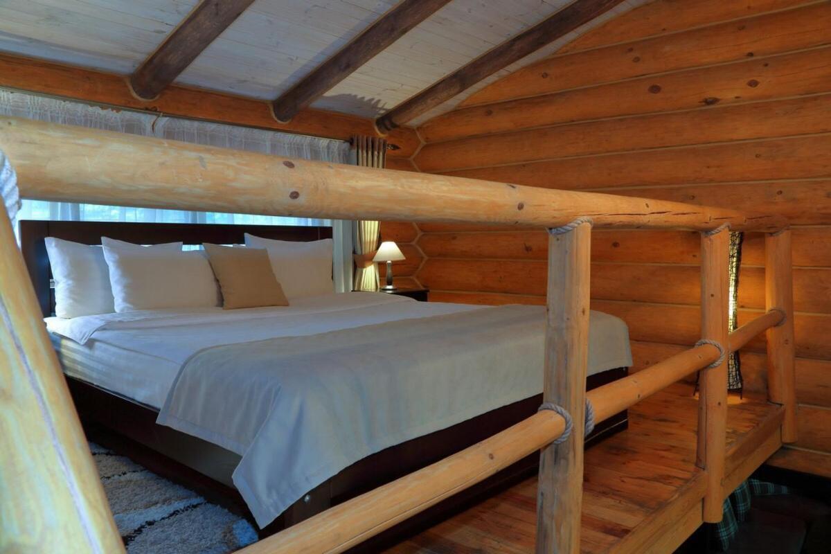 Resort Stariy Prud Pylypovychi Buitenkant foto
